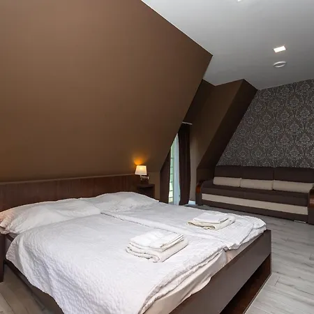 Pension Velky Meder*** Guest house